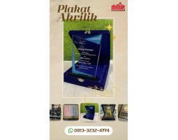 Customizable Pengrajin Karya Seni Akrilik Bros Akrilik Promosi Bulukumba - Kediri Kota