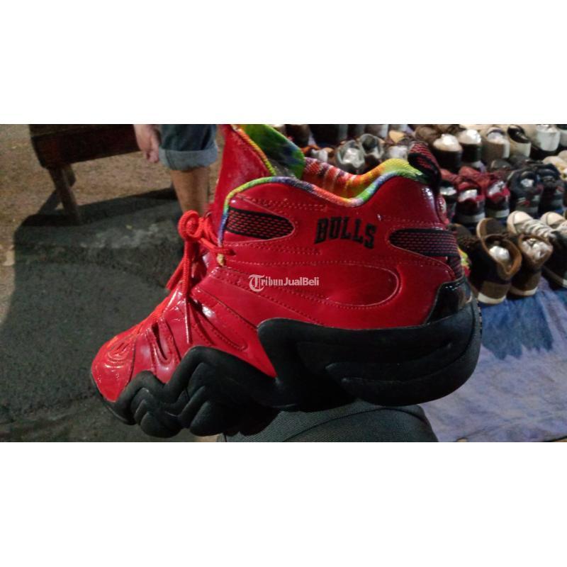 Sepatu Adidas Crazy Chicago Bulls di Makassar