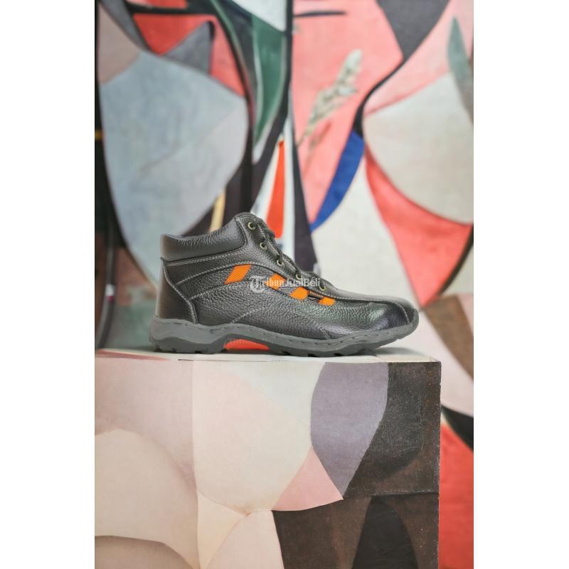 Tempat Sepatu Safety - Mataram