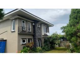 Dijual Villa Batu Malang Luas Tanah 2880m SHM 3KT 3KM View Bagus - Batu