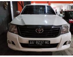 Hilux Single Cabin Manual Diesel 2014