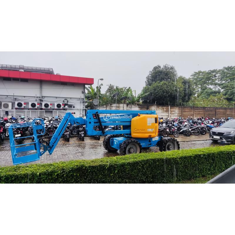 Sewa Boom lift atau Man lift di Ngoro Mojokerto Jawa timur