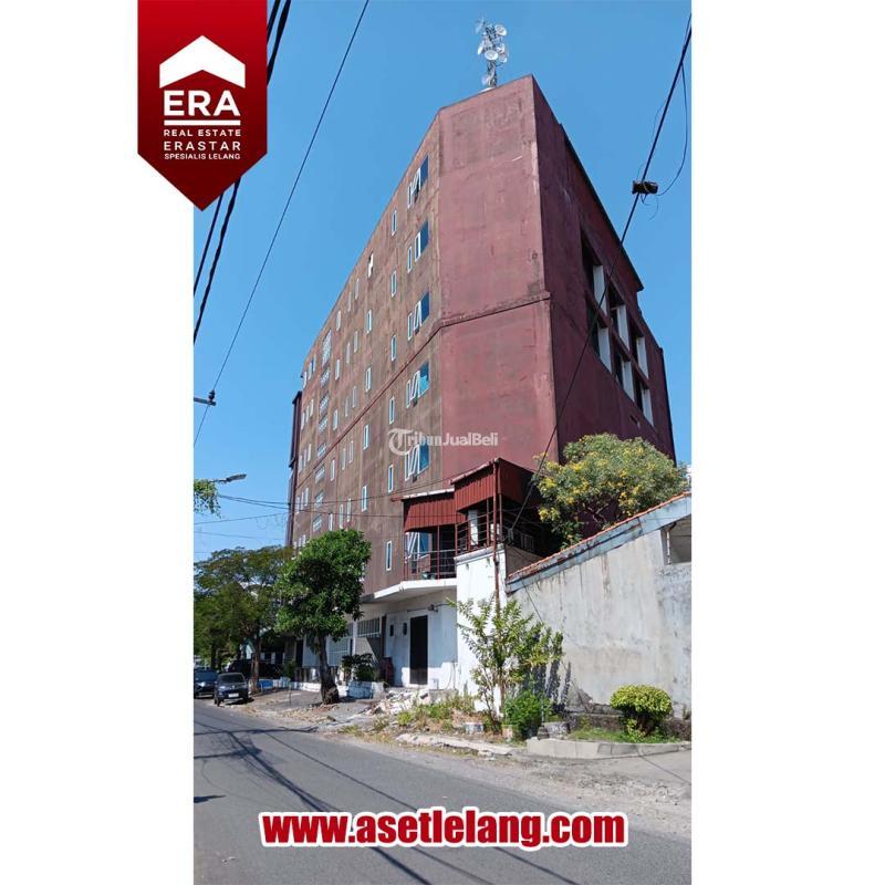 Hotel Jl. Raya Jemusari, Jemurwonosari, Wonocolo, Kota Surabaya