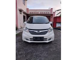 Honda Freed PSD 2013