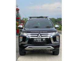 Mitsubishi Pajero Sport Dakar Hitam 2021 Bekas Terawat Siap Pakai - Yogyakarta