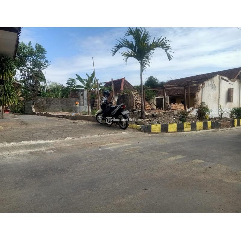 Tanah Pekarangan Sekitaran Perumahan Elit Merapi View