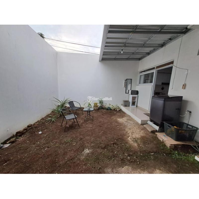 Rumah 2 Lantai Terawat di Cilame Bandung Barat