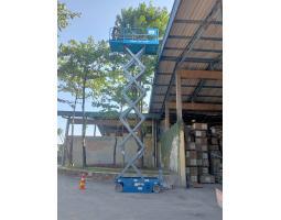 Sewa Scissor Lift SUrabaya Sidoarjo Pasuruan