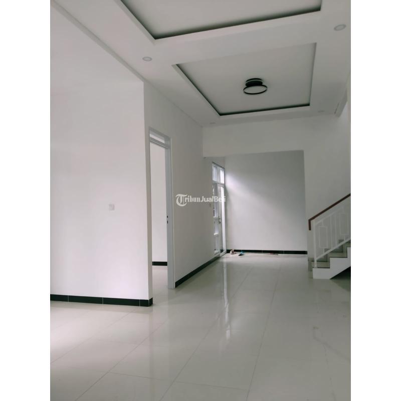 RUMAH 2 LANTAI NGAWI LOKASI STRATEGIS