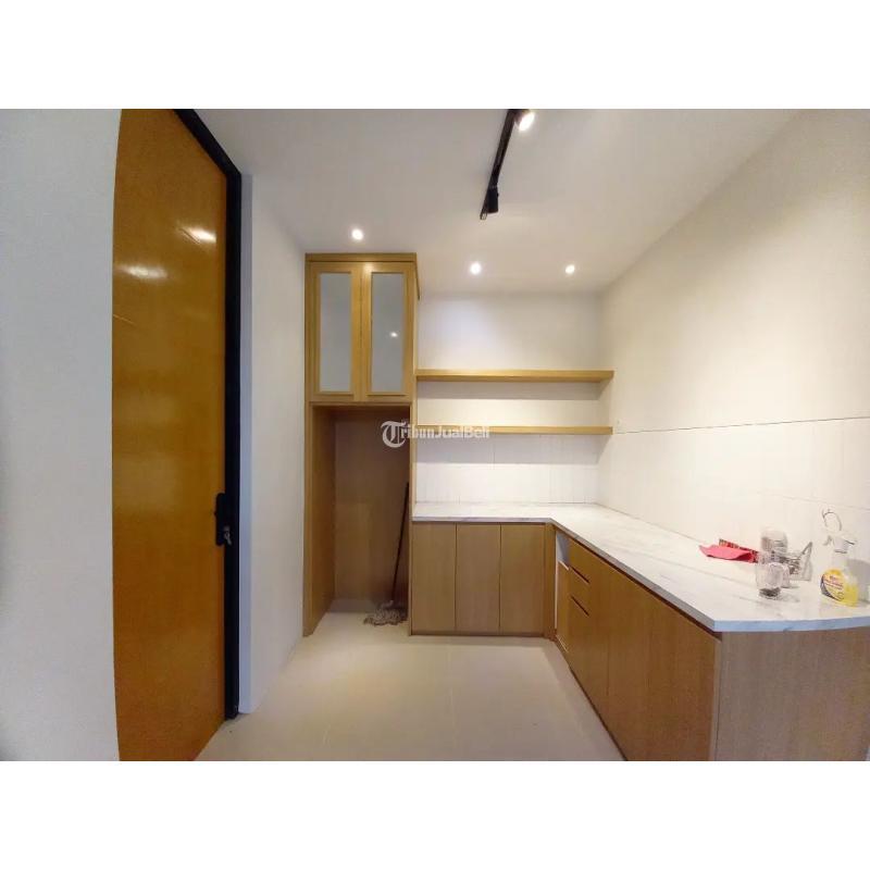 RUMAH MEWAH FULL FURNISHED SLEMAN DEKAT POLDA DIY