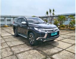 Mitsubishi Pajero Sport 2.4 Dakar Ultimate AT 2019 Hitam Metalik TT Fortuner,Innova,Dll