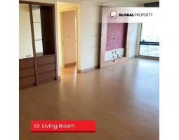 Apartemen Bekas Luas 88 m2 Semi Furnished 2 Bedroom Middle Floor Taman Anggrek Condominium   Jakarta Barat