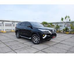 2019 Toyota Fortuner VRZ Diesel 2.4 Murah TDP 29jt