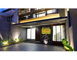 Rumah Mewah di San Antonio Pakuwon City Surabaya Semi Furnished dengan desain Modern Minimalis berestetika