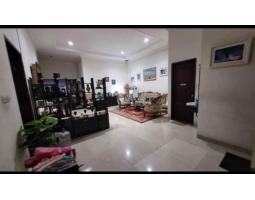 Rumah Mewah dekat Masjid Al Akbar Surabaya