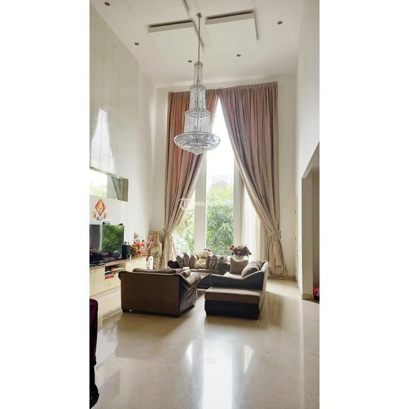 Rumah mewah lotus palace pik