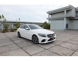 2021 Mercedes Benz C300 AMG Line AT LIKE NEW Last edition tdp 15jt