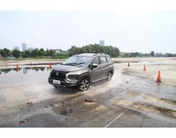 Kredit Mobil Mitsubishi Xpander Cross DP 100 juta - Tangerang S 