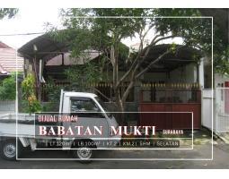 Rumah Depan Taman di Babatan Mukti - Surabaya