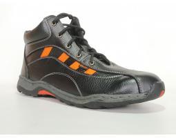 Sepatu Safety Memakai Steel Toe Cap dan Sole Rubber Kuat - Makassar Sulawesi Selatan