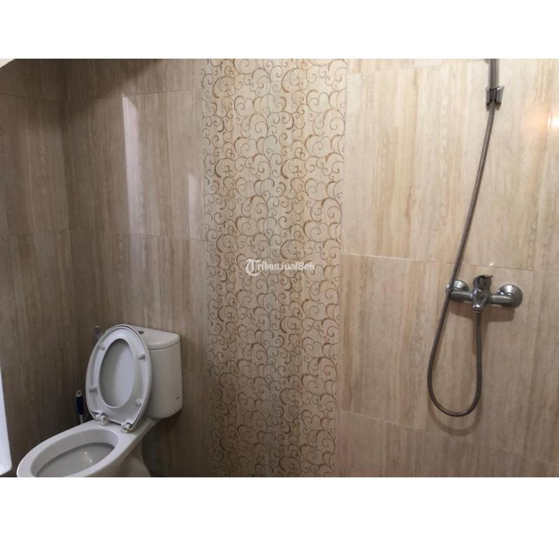 RUMAH MEWAH SIAP HUNI DI MALANG DEKAT KAMPUS BRAWIJAYA