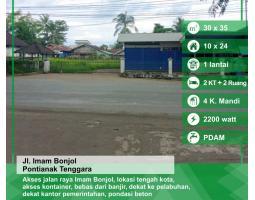 Tanah 30 x 35 Plus Bangunan 240 M2 Tepi Jalan Imam Bonjol, Pontianak, Kalimantan Barat