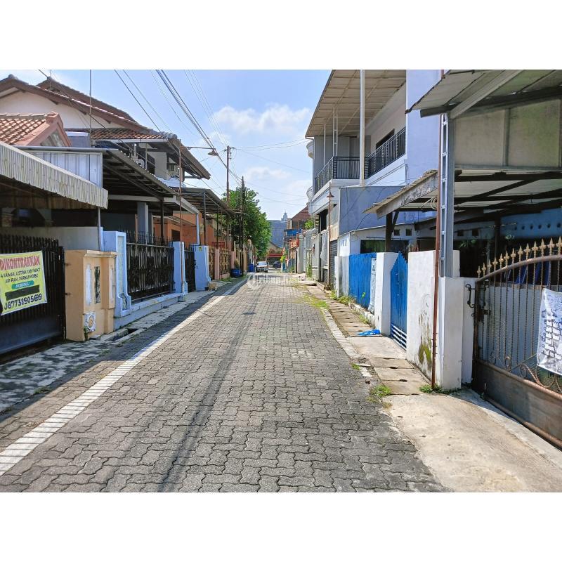 Rumah Tengah Kota Wonodri Dekat Dengan Pasar Peterongan dan RS Roemani