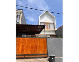 Rumah DMW Taman Giri Jimbaran Badung Bali