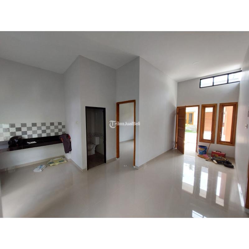 RUMAH CANTIK 5OOM DARI JL NASIONAL DEKAT DENGAN EXIT TOL SENTOLO