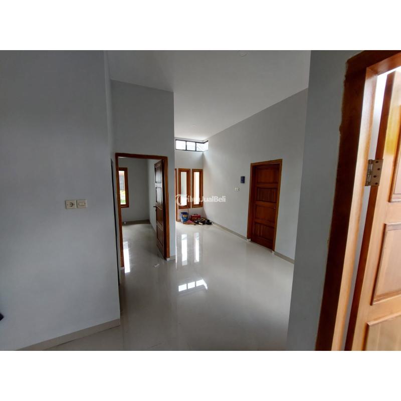 RUMAH CANTIK 5OOM DARI JL NASIONAL DEKAT DENGAN EXIT TOL SENTOLO