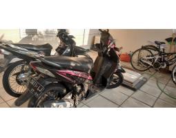 Motor Honda Vario hitam thn 2009