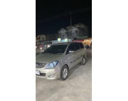 Mobil Toyota Innova G Diesel 2010 Bekas - Pekanbaru