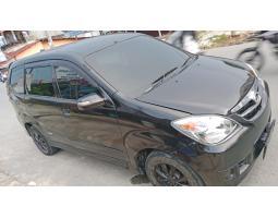 Mobil Daihatsu Xenia XI 2010 Warna Hitam Bekas - Pekanbaru Riau