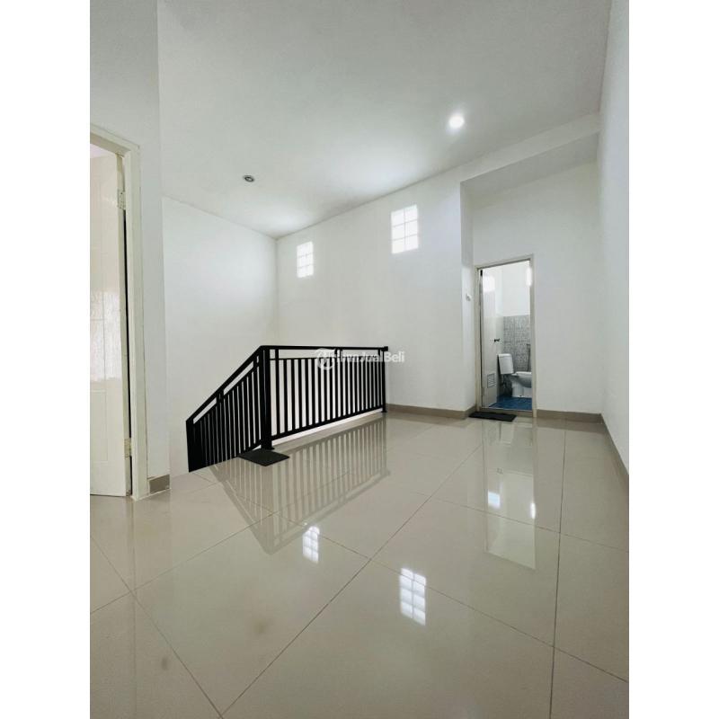 Dijual Rumah Tingkat Baru Dekat Pintu Tol Jatiasih LT80 L70 SHM - Bekasi Jawa Barat