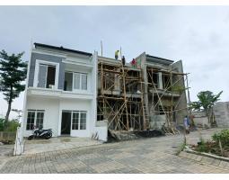 Dijual Rumah Berkonsep Villa dengan Desain Ala Klasik Eropa Nyaman - Malang Jawa Timur