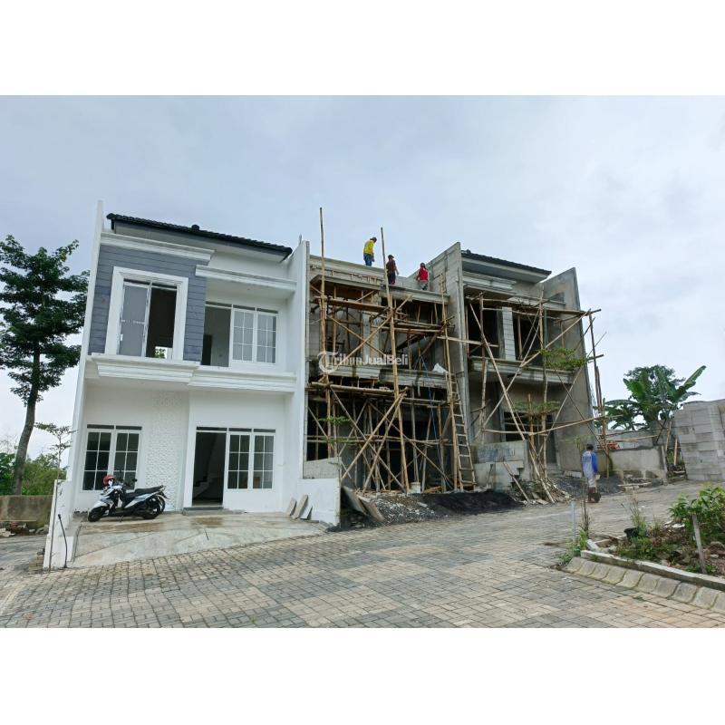 Dijual Rumah Berkonsep Villa dengan Desain Ala Klasik Eropa Nyaman - Malang Jawa Timur