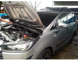 Toyota Innova Venturer 2017 V