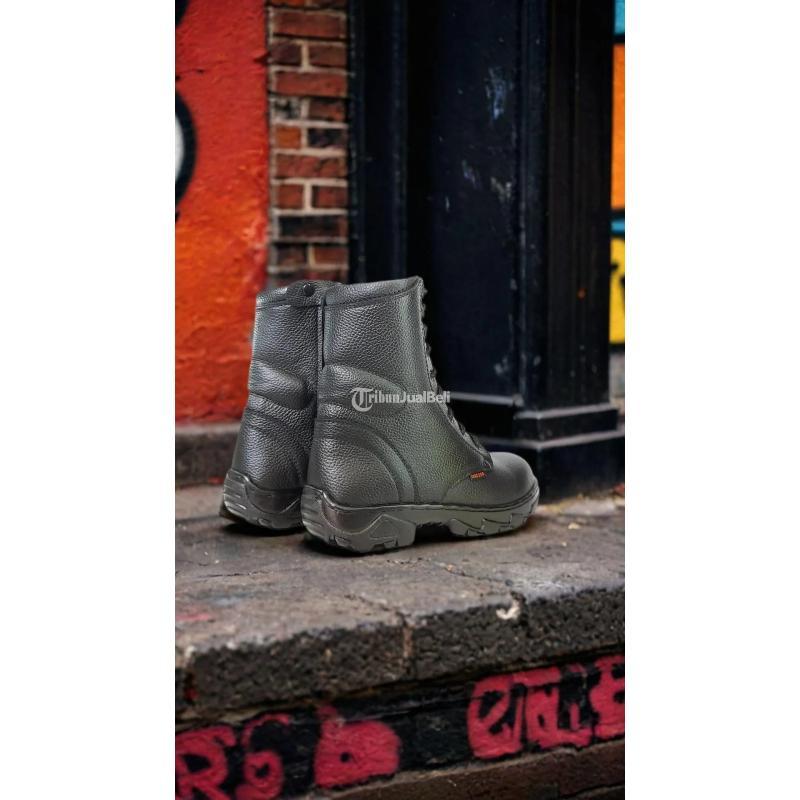 Sepatu Safety PDL Track Berat 2,2kg - Tarakan Kalimantan Utara