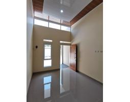 Dijual Rumah Baru Nasionalis Carport Luas Selatan Kampus UII LT120 LB70 - Sleman Yogyakarta