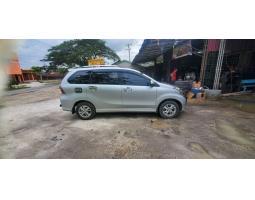 Toyota Avanza Veloz 1.5 2013
