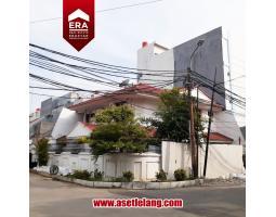 Dijual Rumah Hoek Bekas Luas 302 m2 di Jalan Pluit Karang Ayu, Penjaringan - Jakarta Utara