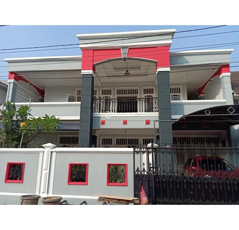 Dijual Rumah 2 Lantai LT218 LB300 5KT 4KM Siap Huni - Jakarta Barat
