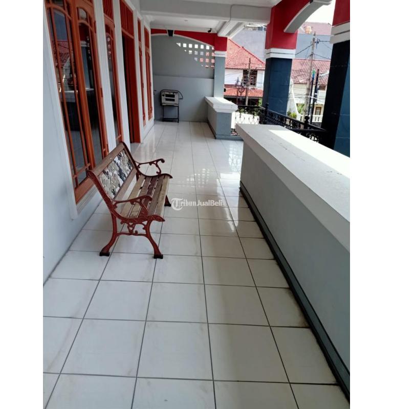 Dijual Rumah 2 Lantai LT218 LB300 5KT 4KM Siap Huni - Jakarta Barat