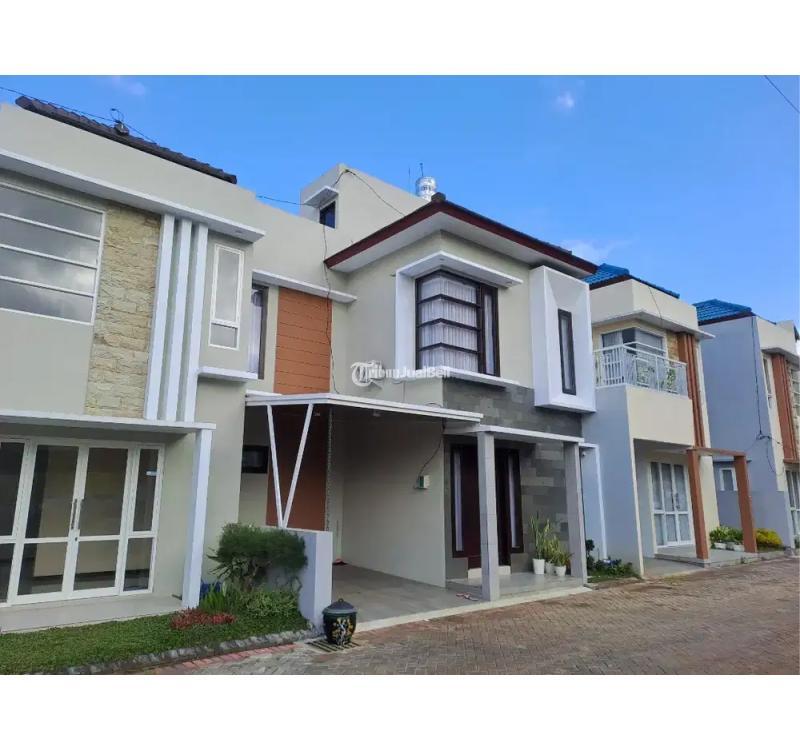 Villa 3 Lantai Dengan View Pegunungan Kota Batu