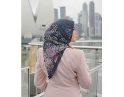 Jilbab Segiempat Ala ButtonScarves Singapore Series  Nomiq Store
