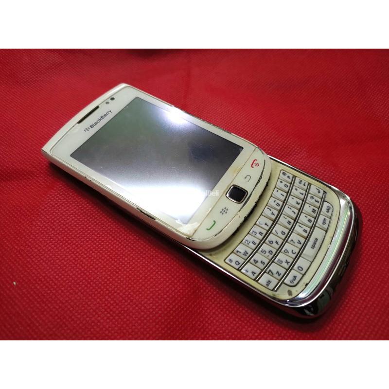 HP Jadul Blackberry Torch 9800 Untuk Koleksi Pajangan Bekas - Jakarta Pusat