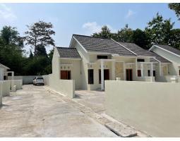 Dijual Rumah Murah Siap Huni Cocok Untuk Keluarga Baru Di Moyudan LT103 LB50 - Sleman Yogyakarta 