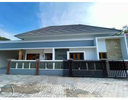Jual Rumah Mewah Siap Huni Luas 136 m2 Baru dengan Akses Mudah di Widodomartani Dekat Fasilitas Umum - Sleman Jogja 