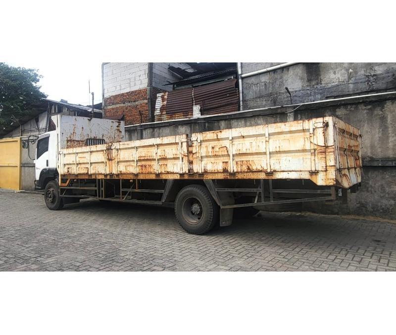 Isuzu Giga Engkel Ftr S Bak Besi Kargo Bekas Rbkm Ban Baru