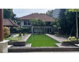 Dijual Villa Harga Terjangkau LT1750 LB3500 10KT 10KM Legalitas SHM - Denpasar Bali